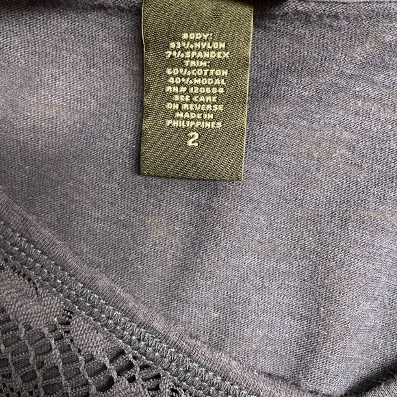 TORRID SHIRT FLORAL SEMI SHEER CUT OUT V-NECK LIGHTWEIGHT STRETCH WOMEN'S 2 (2X) - Picture 5 of 10